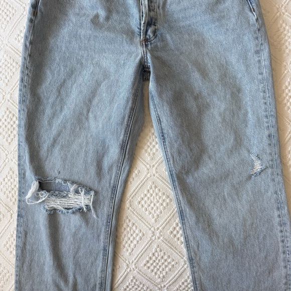 Aritzia Denim Forum The '90s Joni Lo-rise Loose Jean, size 30 - Picture 11 of 13